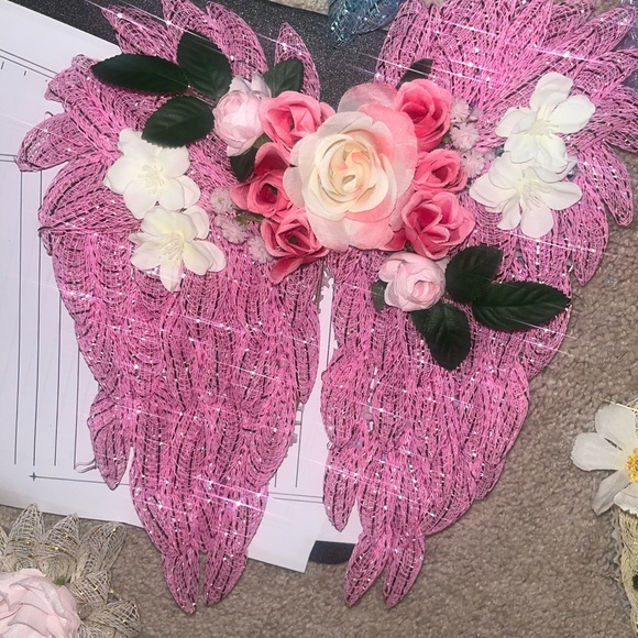 HandmadeMade Angel Wing Wreath